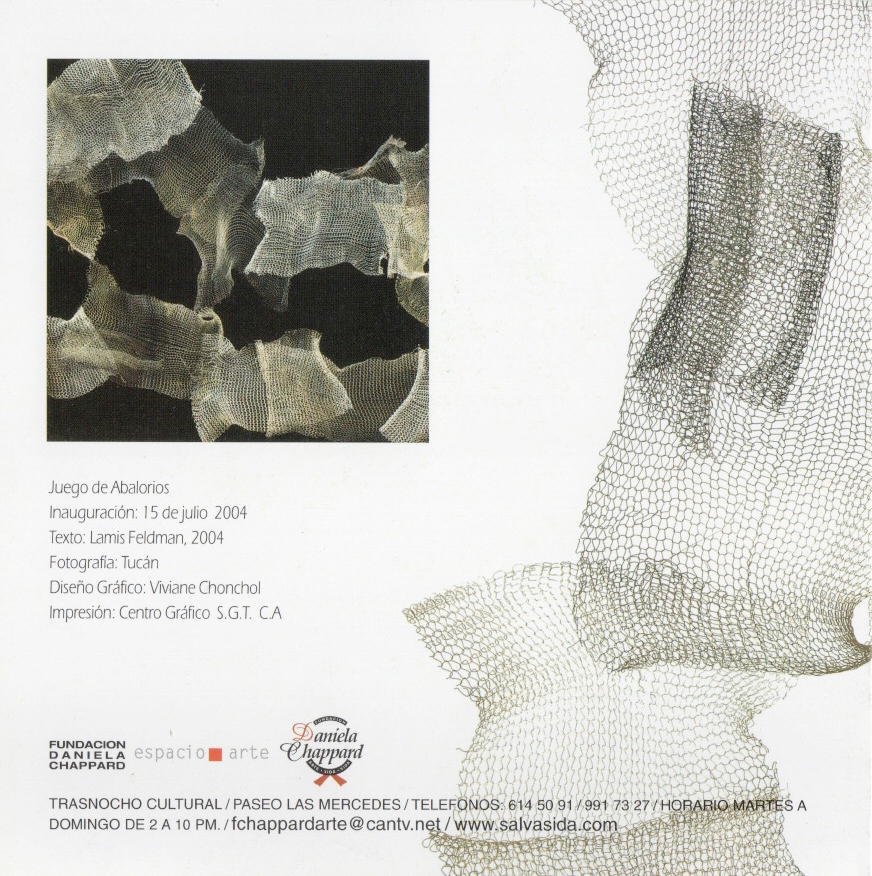 Juego de abalorios [catálogo de exposición]. Fundación Daniela Chappard, Caracas, 2004.