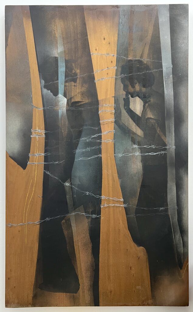 Ana María Mazzei. Sin título. Serigrafía y lápiz de color sobre madera, cerca de 1978. 180 x 110 cm