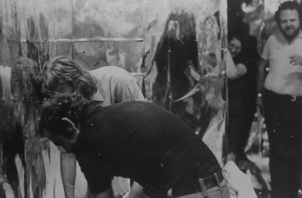 Rolando Dorrego, Germán Socorro, María Zabala y William Stone trabajando en Piel a piel, 1973.
