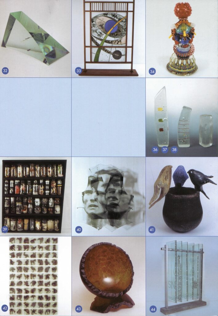 Salón nacional del vidrio. III Edición [catálogo], Museo de Arte Contemporáneo de Caracas Sofía Ímber, Caracas, 2002.